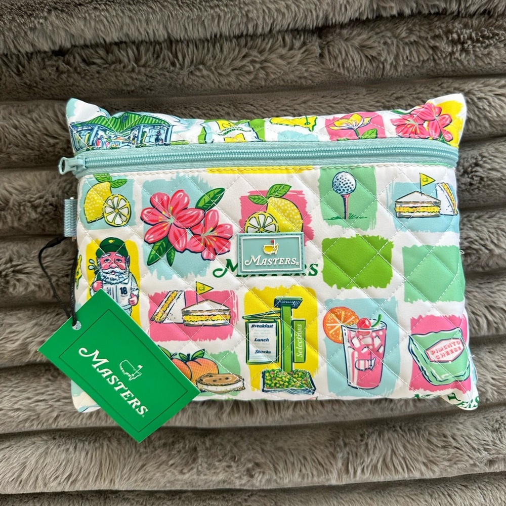 Masters Tournament Quilted Bag in Travel Pouch